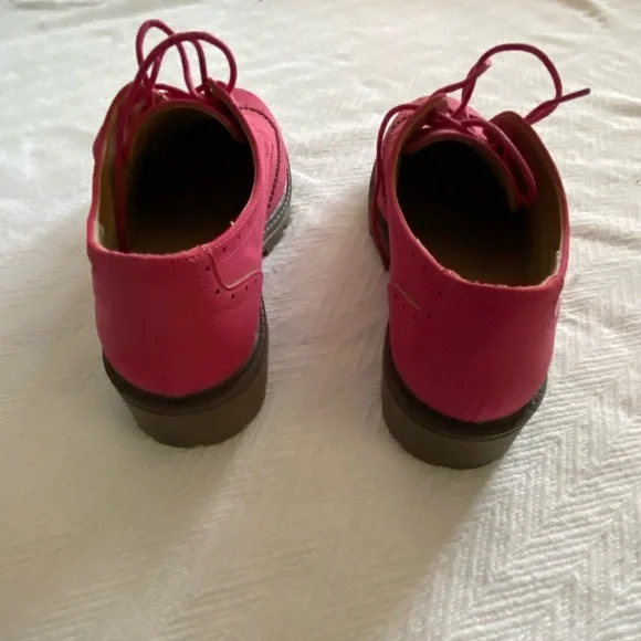 🩷HOT PINK🩷 Suede Oxfords/Wing Tips 
from JOURNEE COLLECTION - Picture 4 of 7